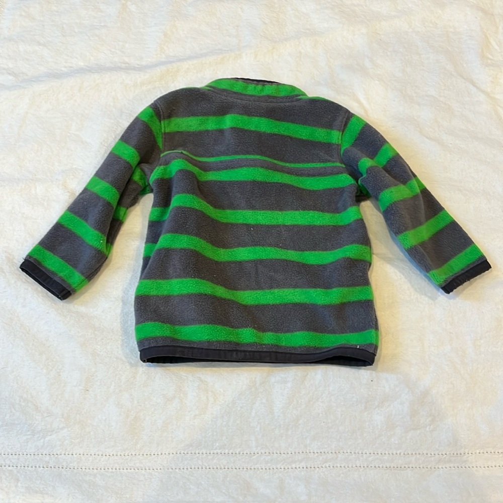 Carter’s Fleece pullover - Picture 4 of 6